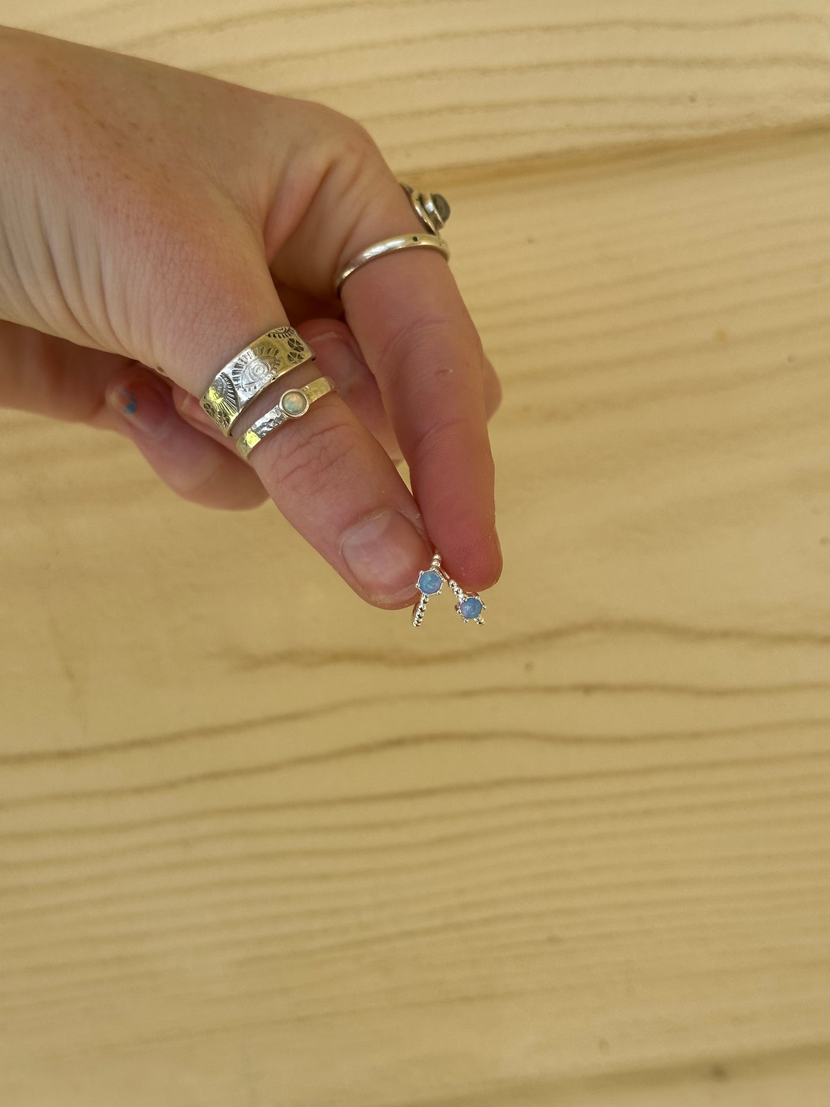 Midnight Huggies 4mm