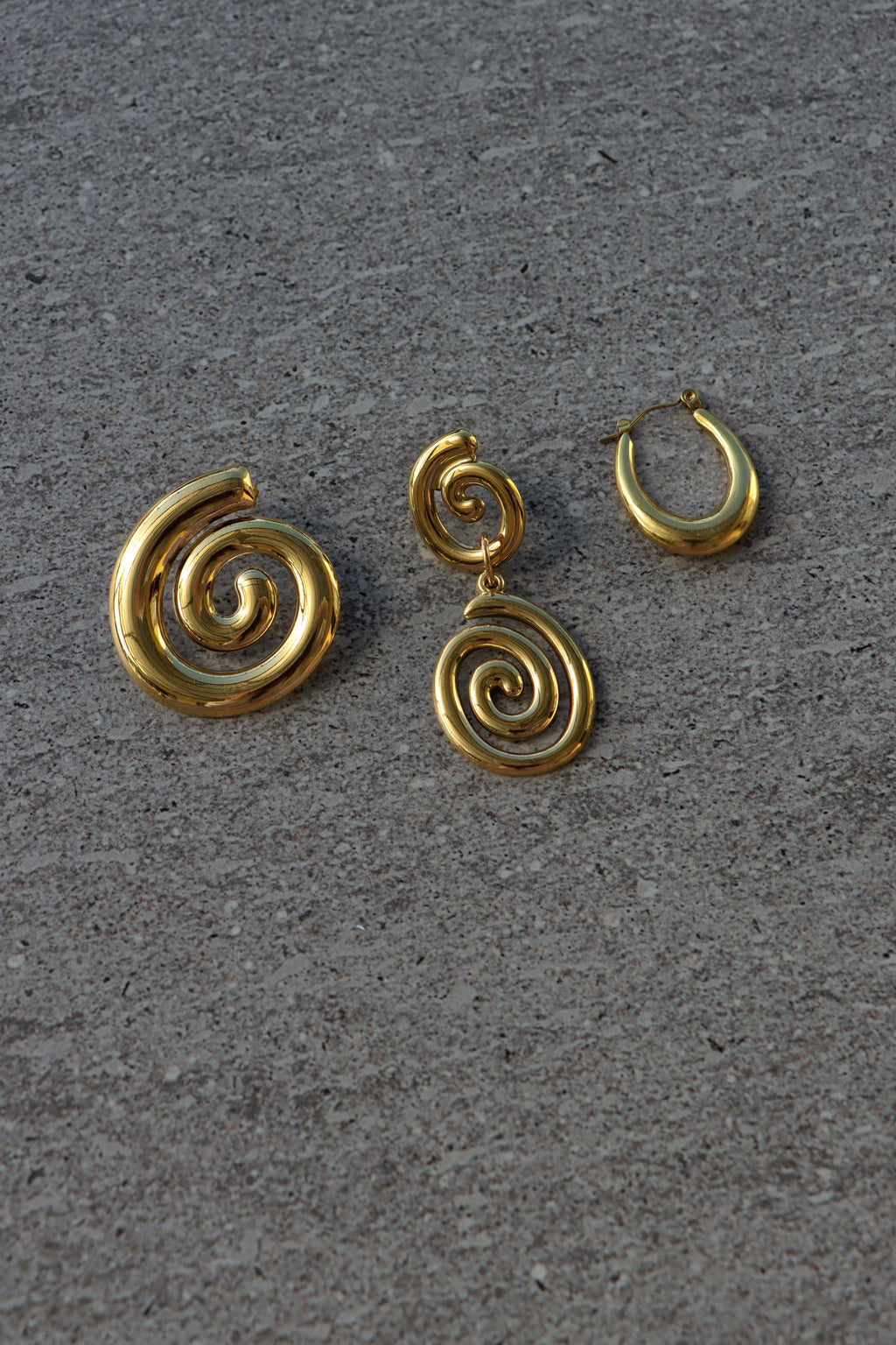 Blair oval Hoops