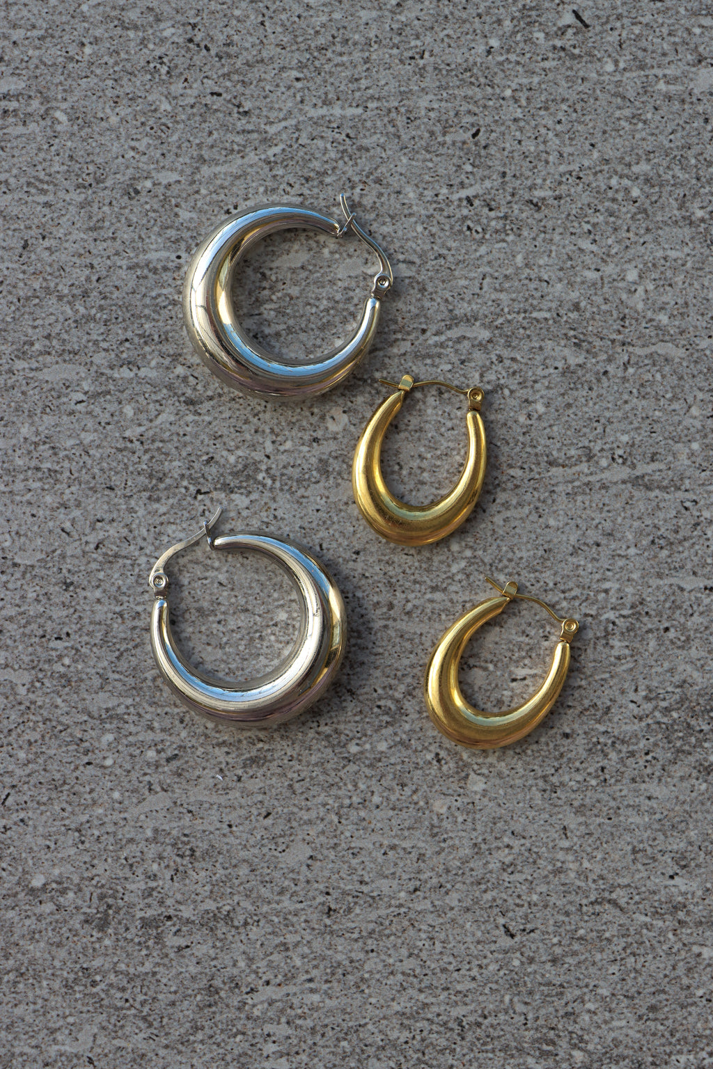 Blair oval Hoops