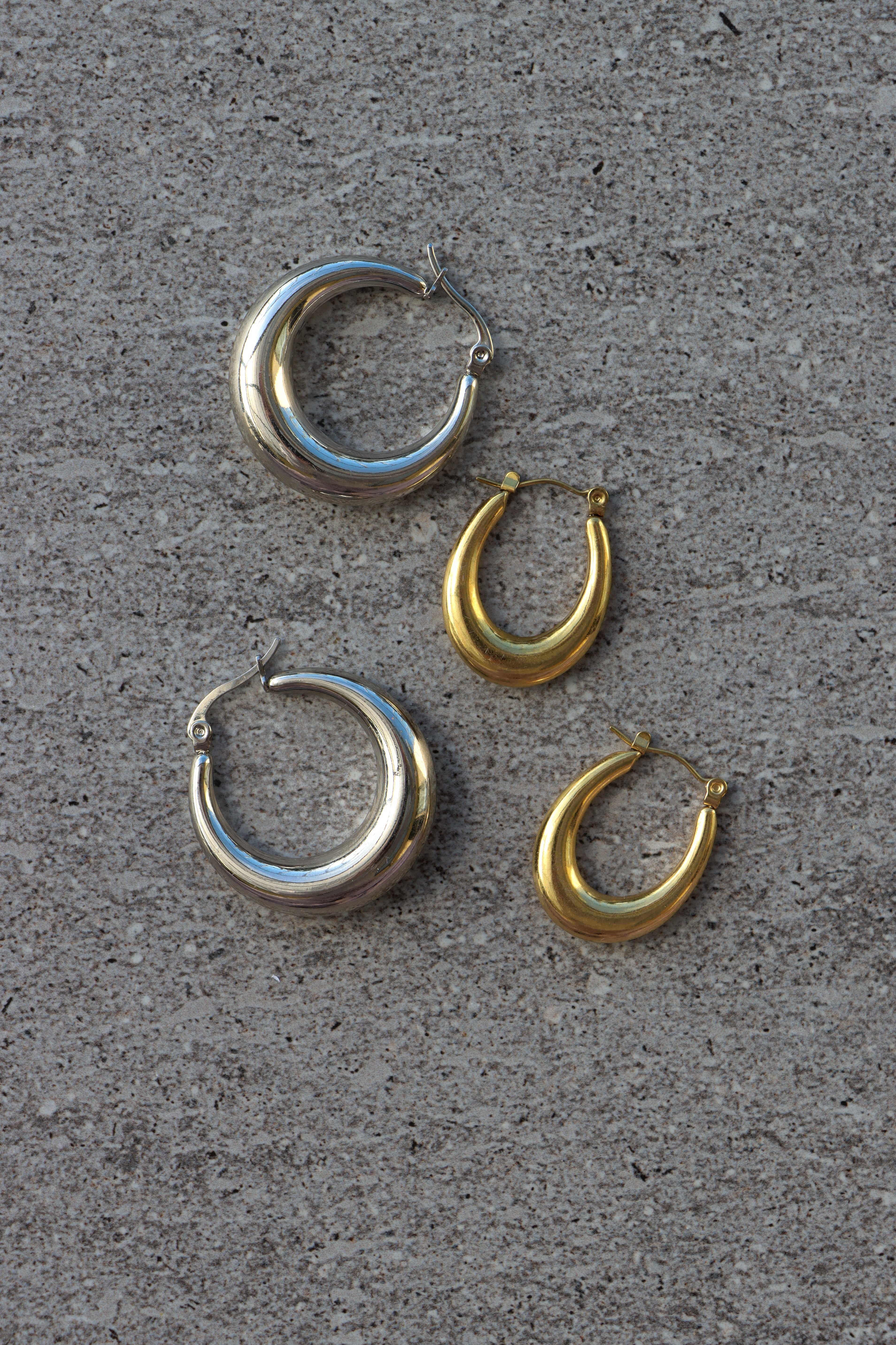 Blair oval Hoops